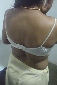 Porn Pics Indian Aunty Hamsini Nude Bathroom Pics