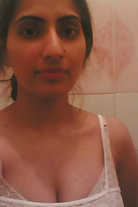 Porn Pics Hot Indian Babe Farida Nude Selfies