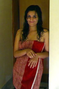 Indian Nude girls posing naked on camera
