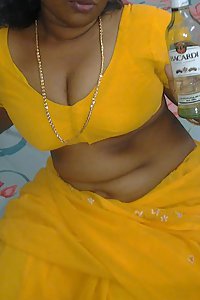 Porn Pics Indian Mallu Bhabhi Sexy Naval Pics