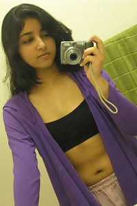 Porn Pics Indian Girl Seema In Pink Bra Pics Leaked
