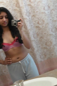 Porn Pics Indian Girl Seema In Pink Bra Pics Leaked