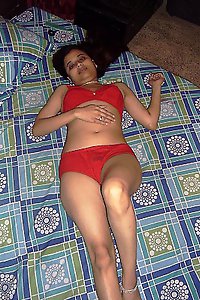 Porn Pics Desperate Indian Bhabhi Shraddha Saree Stripped Nude