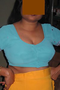 Porn Pics Busty Indian Housewife Taj Homemade Nude Pics