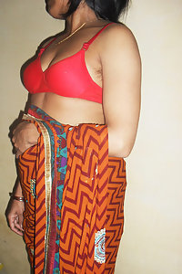 Bhabhi Photos & Free Indian Wife Nude Pictures