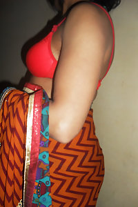 Bhabhi Photos & Free Indian Wife Nude Pictures