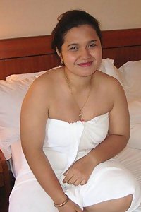 Indian Lesbian Ganga & Parvati Naked Pictures