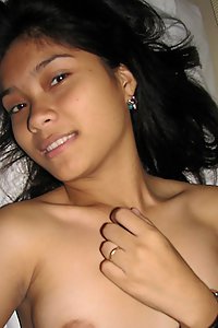 Porn Pics Cute Indian Teen Rashmi Sexy Poses