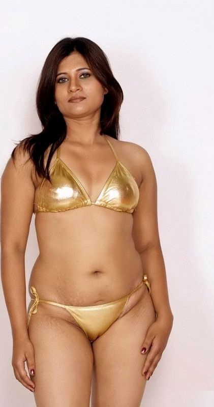 Indian Bikini Fuck - Porn Pics Hot Indian Model Nikita In Golden Bikini - Indian Porn Photos
