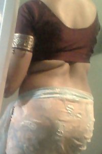 Porn Pics Mature Indian Aunty Showing Boobs And Ass