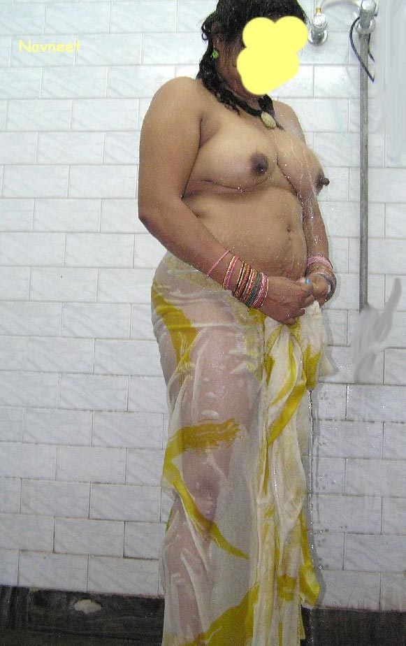 581px x 924px - Indian Hot Babe Sajeeda Wet Naked In Bathroom Indian Porn PhotosSexiezPix  Web Porn