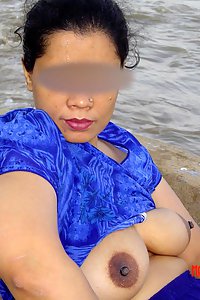 Porn Pics Hot Indian Aunty Maleha Boob Show On Beach