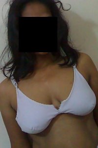 Indian Juicy Babe Chameli Nude Photoshoot Leaked