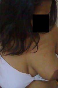 Indian Juicy Babe Chameli Nude Photoshoot Leaked