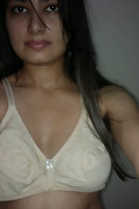 Porn Pics Sexy Indian Muslim Girl Taking Nude Selfies