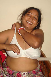 Porn Pics Mature Naked Aunty Rukhmini Naked Photoshoot