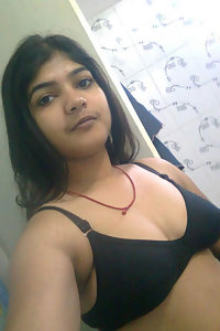 Porn Pics Indian Busty Babe Bulbul Taking Nude Selfies