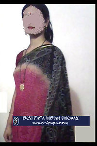 Porn Pics Hot Indian Housewife Roopali Showing Big Boobs