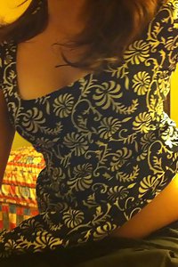 Porn Pics Hot Indian Girl Showing Cleavages And Tits