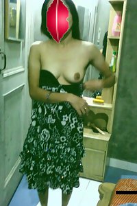 Porn Pics Indian Bhabhi Rama Wants To Play Dildo