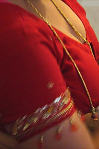 Porn Pics Horny Indian Bhabhi Rabhya In Red Hot Saree
