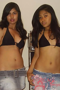 Indian girls posing naked on camera