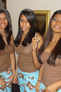 Indian girls posing naked on camera