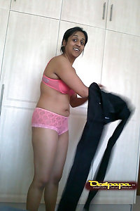 Porn Pics Indian Gujarathi Babe In Pink Bra Nude