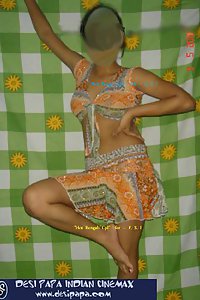 Porn Pics Indian Mallu Babe Shuna Posing Hot On Bed