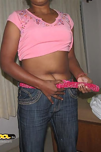 Porn Pics Indian Girl Ashima In Sexy Pink Top