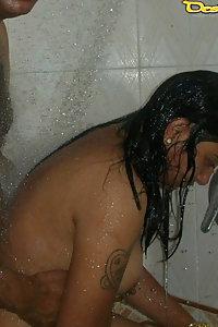 Porn Pics Indian Mature Aunty Massage And Bath Pics