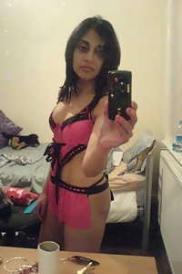 Porn Pics Horny Indian Girl Seema Showing Her Ass