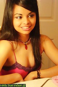 Sweet Indian Teen XXX Por Pictures