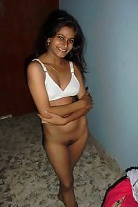 Porn Pics Hot Indian Babe Sonali Nude Pose At Hostel