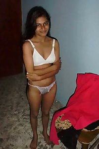 Porn Pics Hot Indian Babe Sonali Nude Pose At Hostel