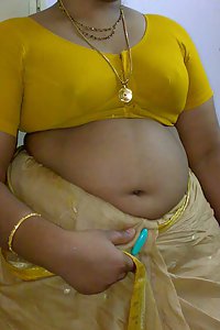 Porn Pics Indian Village Aunty Yochana Saggy Boobs