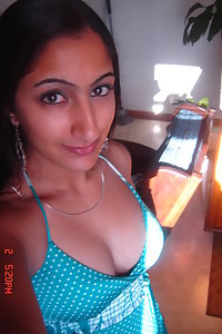 Hot Indian girl posing naked on camera