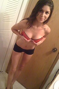 Porn Pics Sexy Babe Nagina Nude Selfies In Bathroom