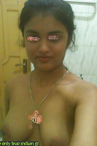 Hot Indian babe showing off