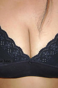 Porn Pics Hot Indian Bhabhi Ekantika Cleavage Exposed