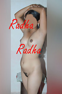 Porn Pics Indian Mallu Bhabhi Radha Showing Her Pussy