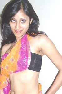 Porn Pics Hot Indian Javeria Aunty Naked Pose