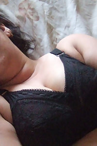 Porn Pics Indian Shraddha Bhabhi Waiting To Get Fucked