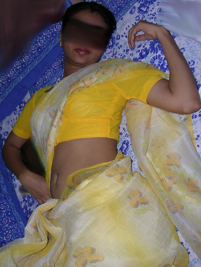 Ranjana Hd Porn - Porn Pics Indian Bhabhi Ranjana In Saree Teasing Naked - Indian Porn Photos