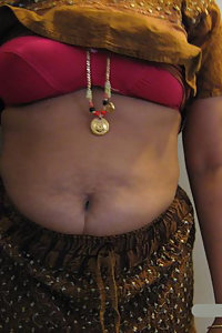 Porn Pics Indian Mallu Bhabhi Nitya Showing Breasts