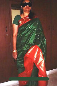 Porn Pics Indian Housewife Bhanupriya Transparent Black Saree