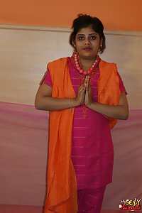 Indian Babe Rupali in rajhastani dress