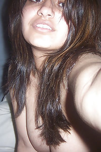Porn Pics Hot Figure Indian Babe Janki Nude Selfies