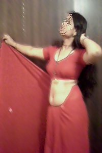 Porn Pics Indian Bhabhi Mandeep Saree Hot Figure