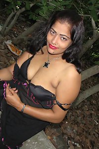 Porn Pics Indian Slut Rajbala Desperate To Give Blowjob